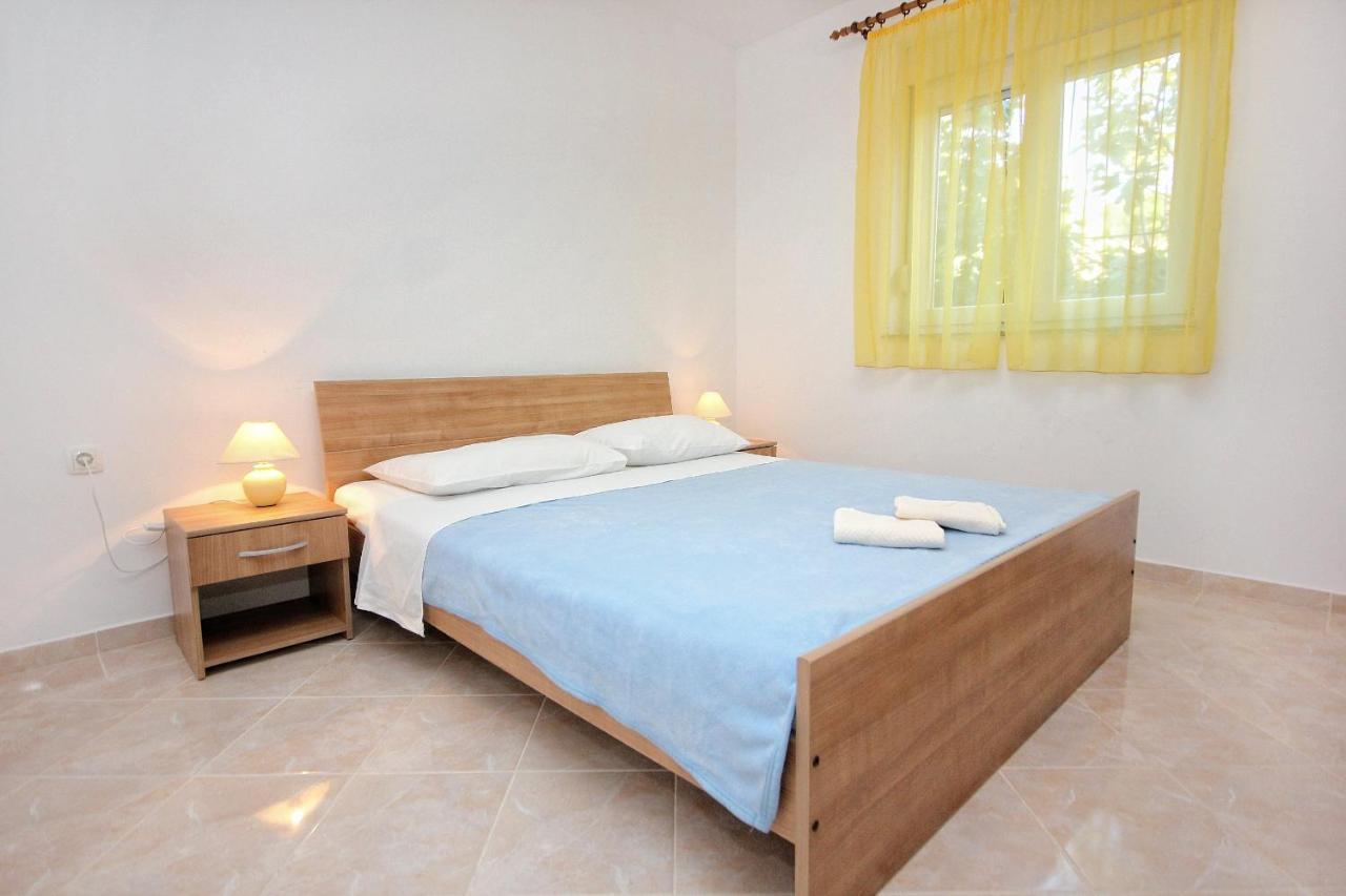 Apartments By The Sea Vlasici, Pag - 9324 Kültér fotó